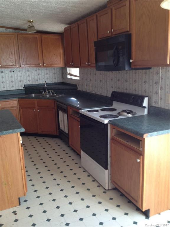 182 Hawthorne Lane - Photo 2