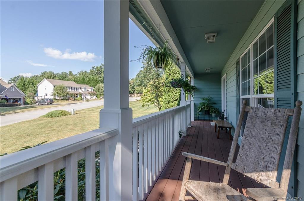 10 Southbrook Drive - Photo 2
