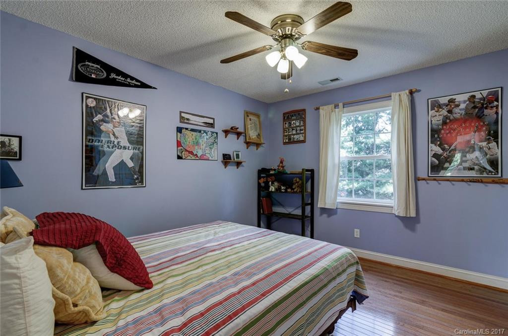 10 Southbrook Drive - Photo 18