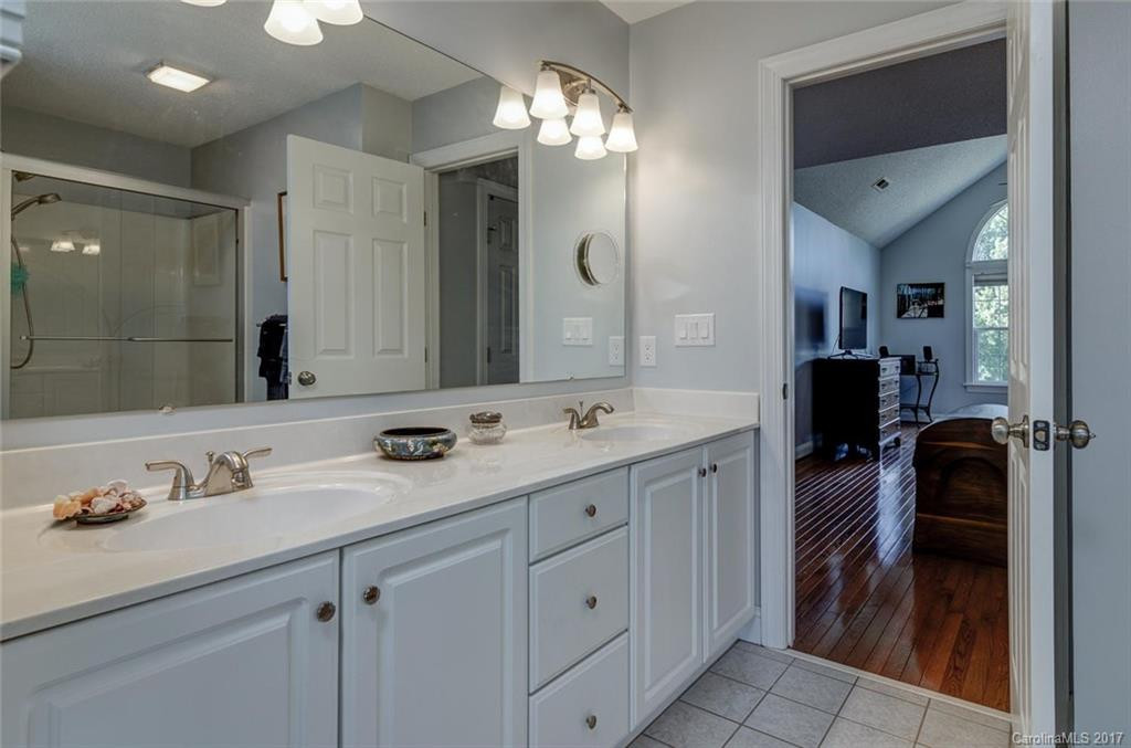 10 Southbrook Drive - Photo 23