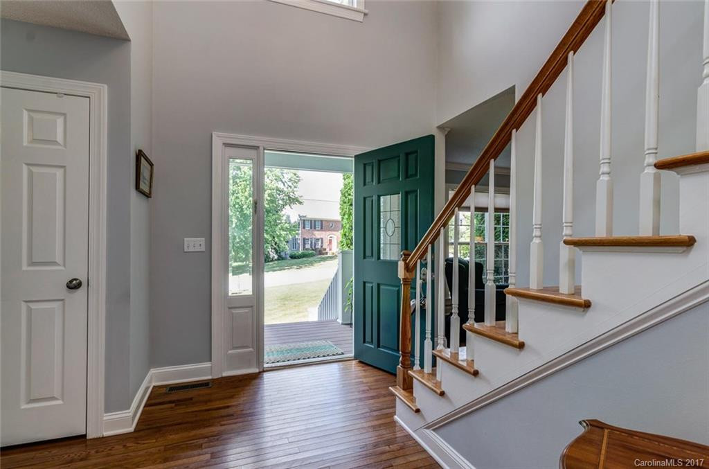 10 Southbrook Drive - Photo 4