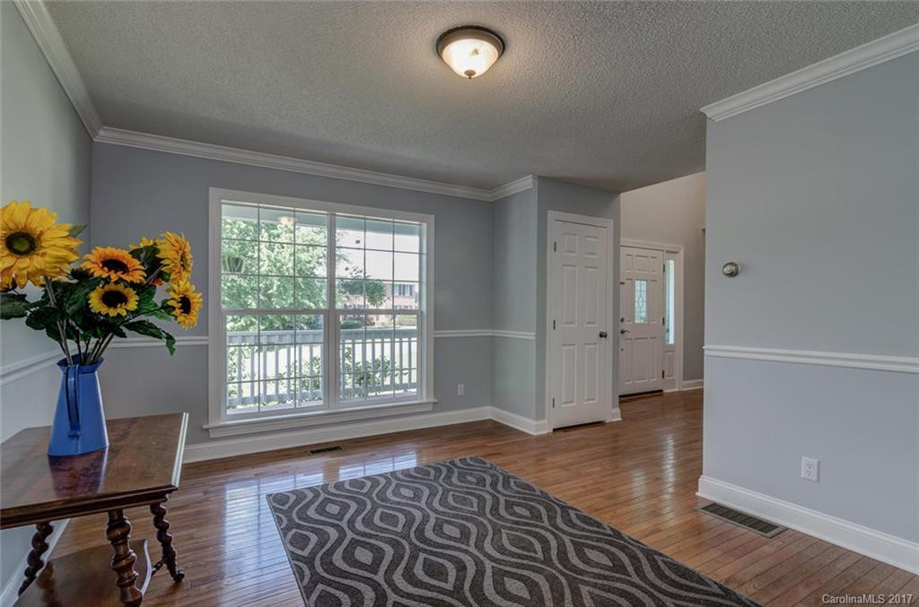 10 Southbrook Drive - Photo 6