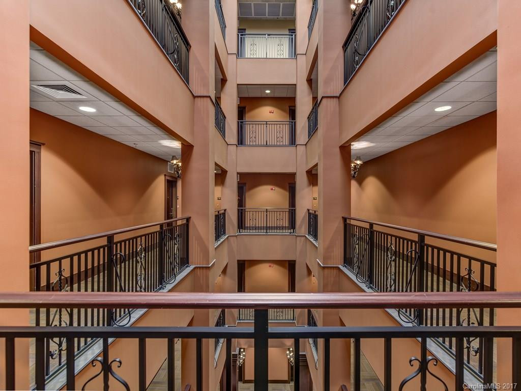 21 Battery Park Avenue #506 - Photo 2