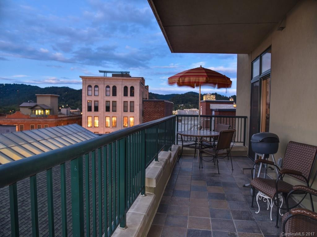 21 Battery Park Avenue #506 - Photo 17