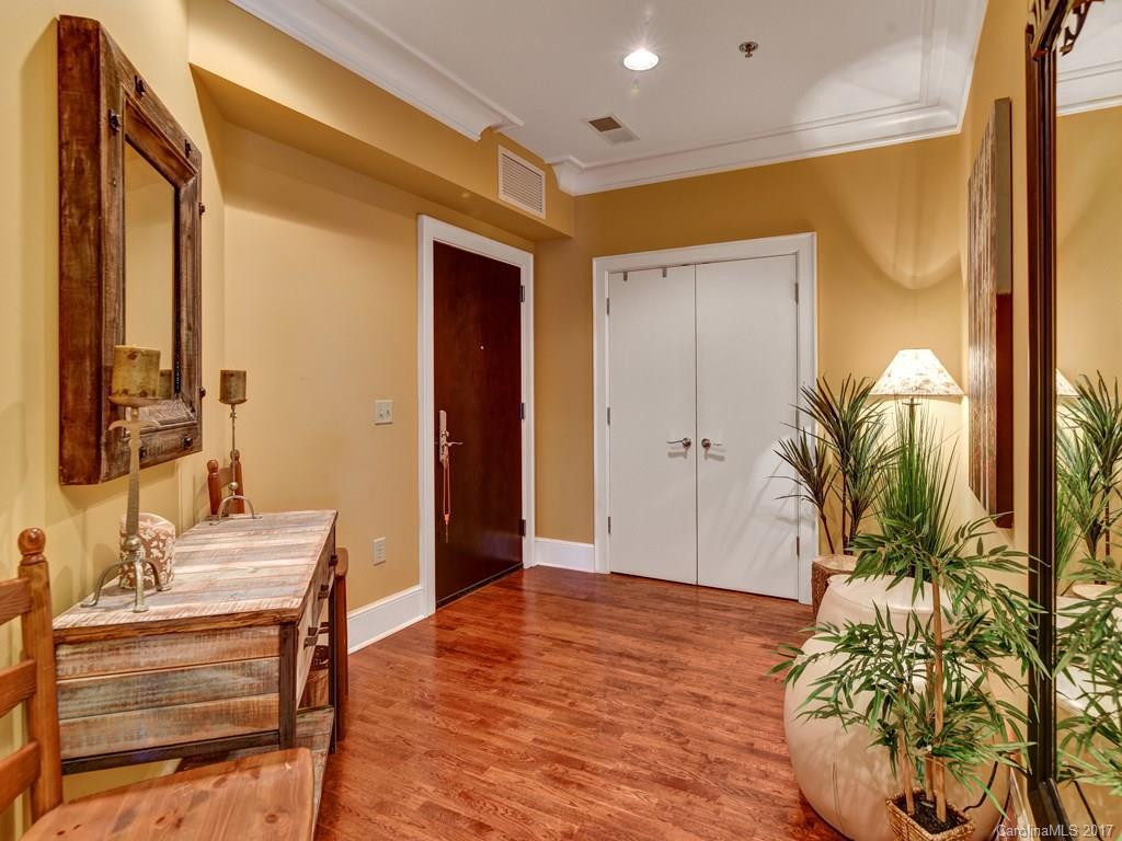 21 Battery Park Avenue #506 - Photo 3