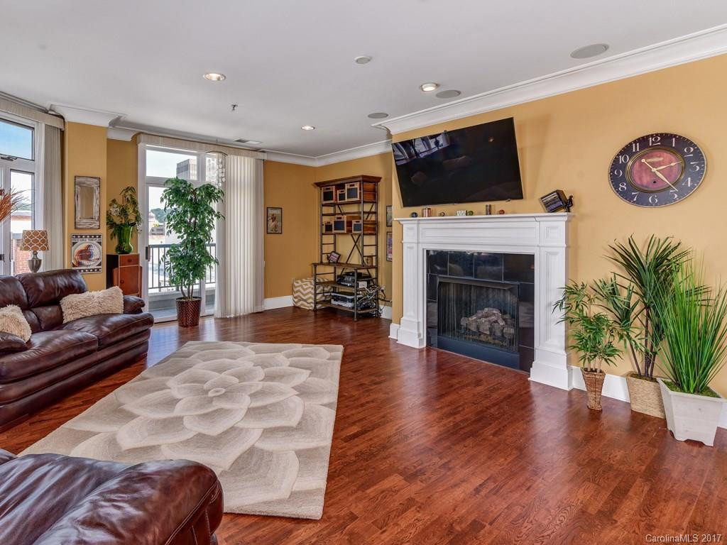 21 Battery Park Avenue #506 - Photo 9