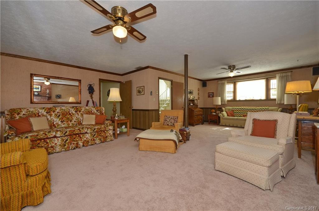 110 Whisperwood Circle #0.67 - Photo 14