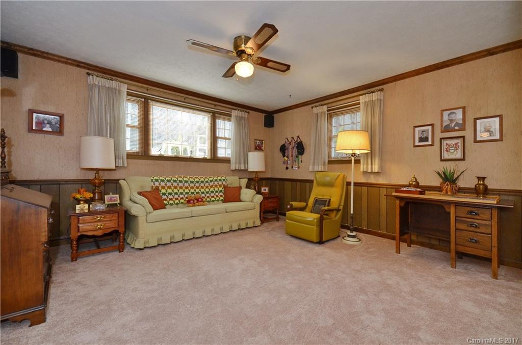 110 Whisperwood Circle #0.67 - Photo 16