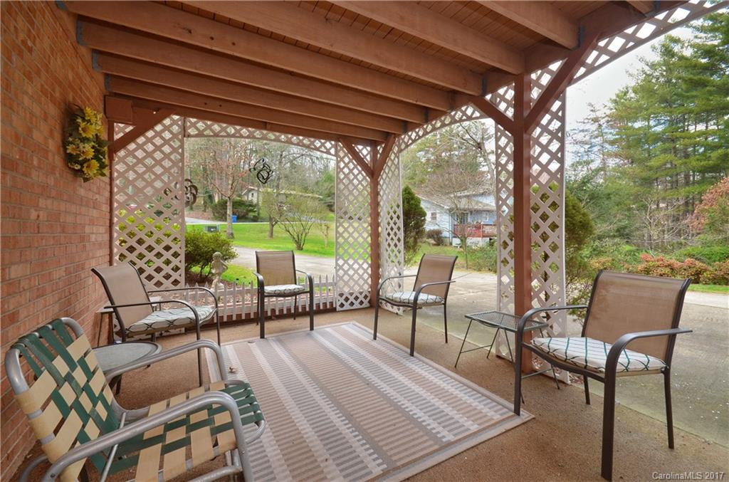 110 Whisperwood Circle #0.67 - Photo 17