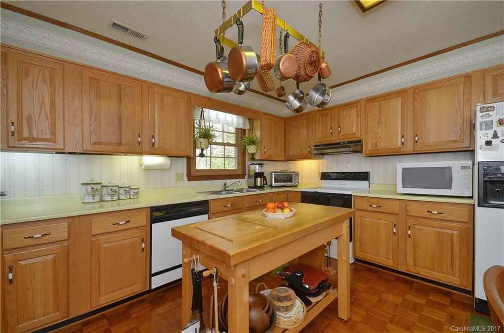 110 Whisperwood Circle #0.67 - Photo 7