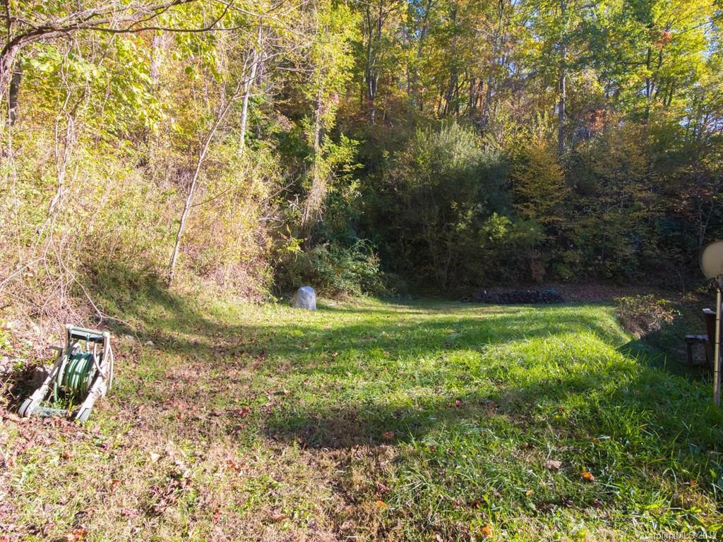 121 Walnut Drive - Photo 17