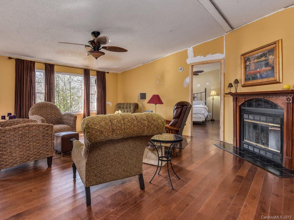 121 Walnut Drive - Photo 7