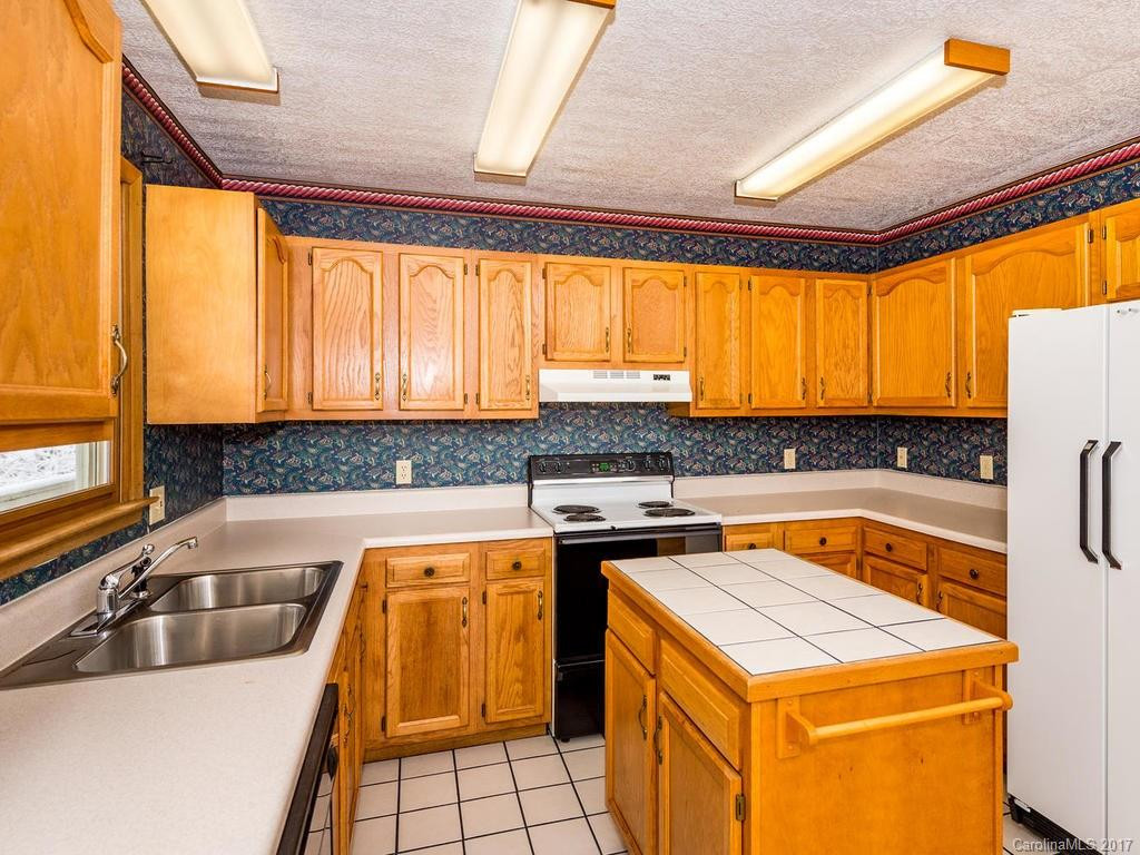 396 Hidden Creek Lane - Photo 5