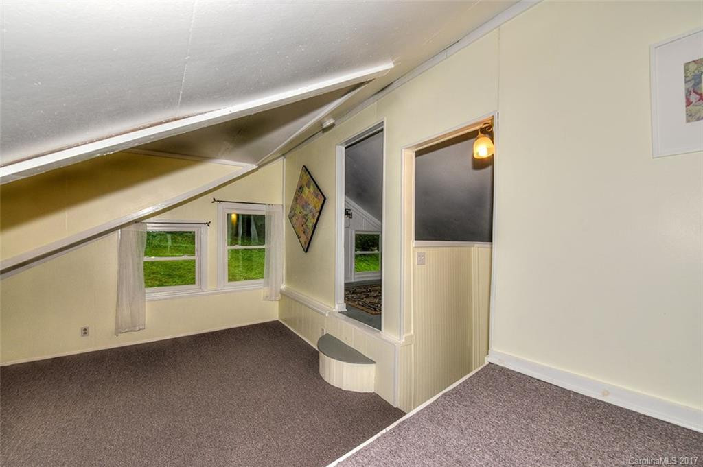 307 Tanglewood Road - Photo 12