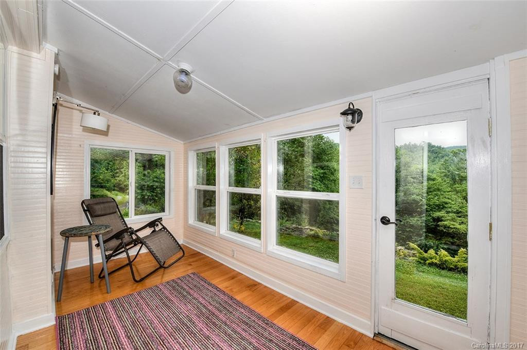 307 Tanglewood Road - Photo 9