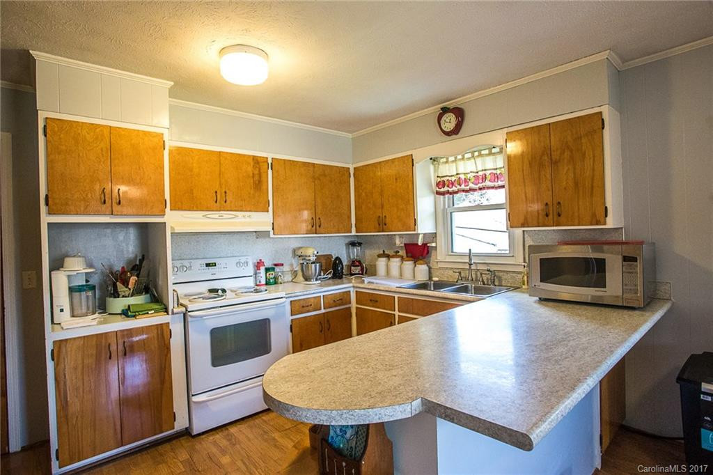 410 Old Mars Hill Highway - Photo 11