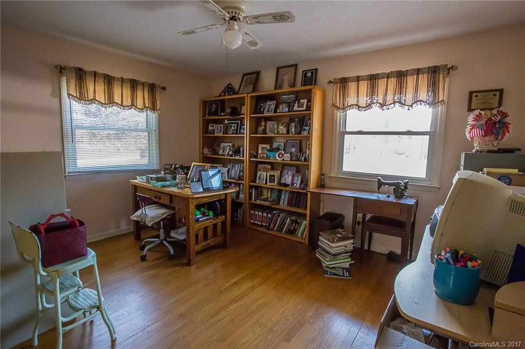 410 Old Mars Hill Highway - Photo 15
