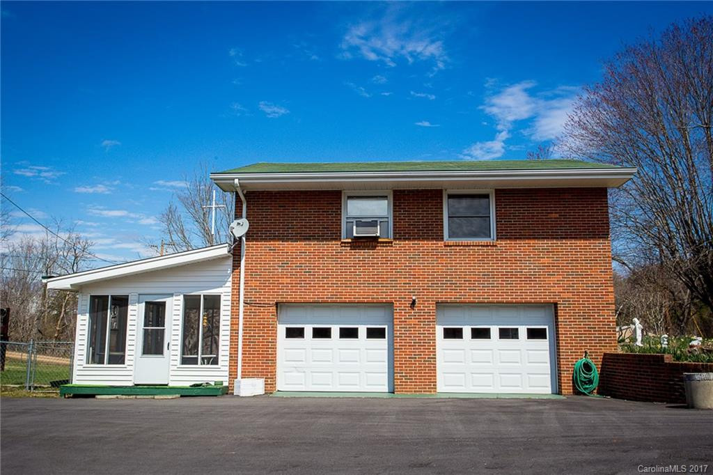 410 Old Mars Hill Highway - Photo 3