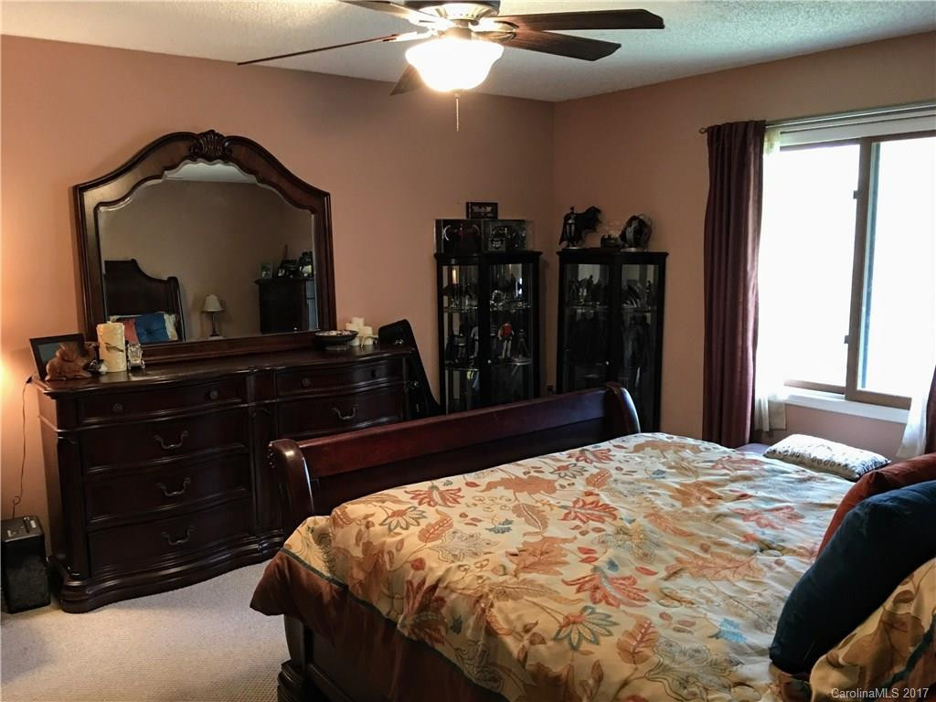 26 Clayton Drive - Photo 10
