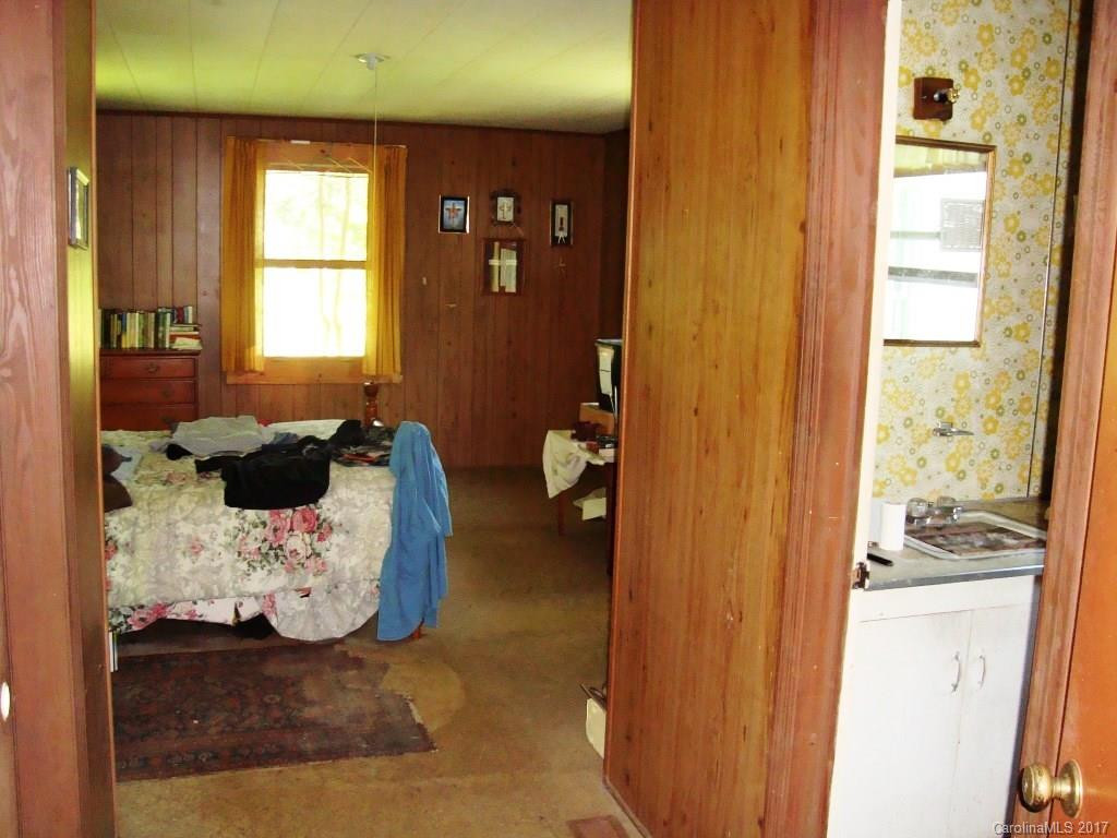 1454 US Hwy 176 Highway - Photo 2