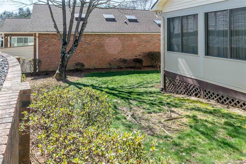 141 Exeter Court #Ph 1 & 2 - Photo 21