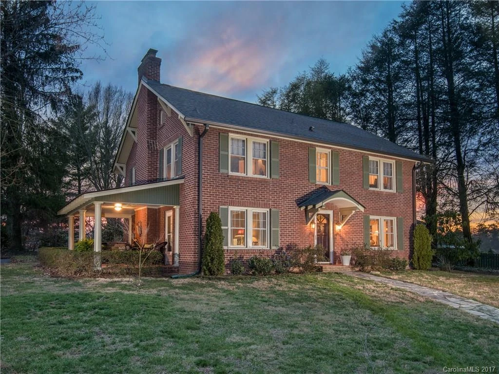 30 Pine Acre Boulevard