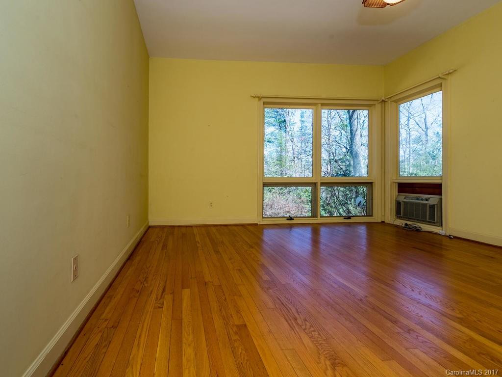 336 Fairway Drive - Photo 14