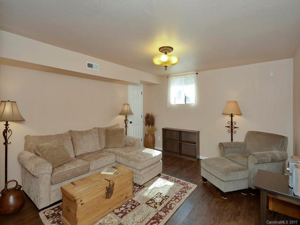 708 Dawnwood Lane - Photo 17