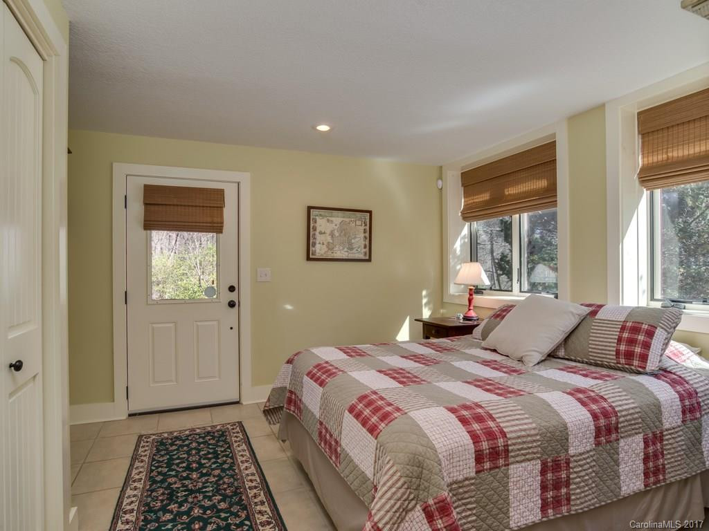 992 Mountain Page Road - Photo 19