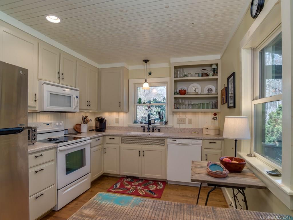992 Mountain Page Road - Photo 7