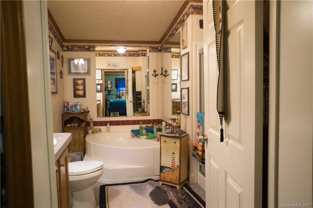 27 New Carlyle Way #8 - Photo 12
