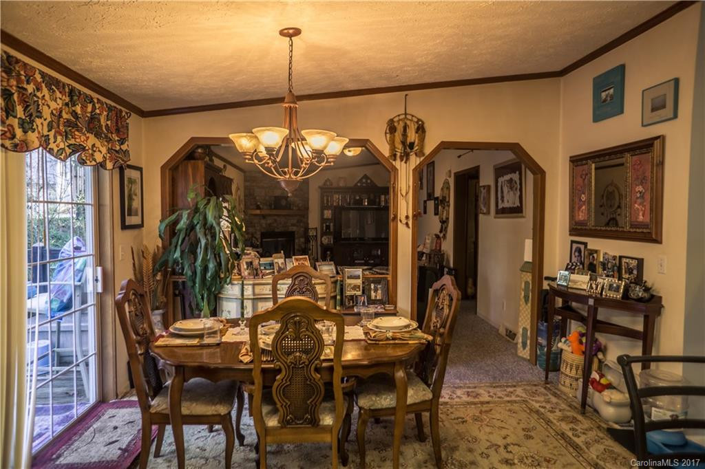 27 New Carlyle Way #8 - Photo 7