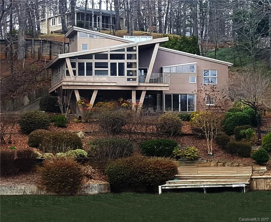 275 Lakeview Road #97 & 98
