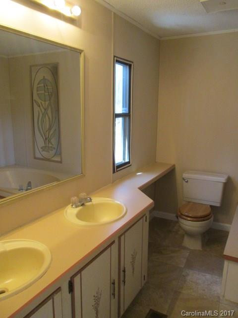 20 Woodscape Drive - Photo 15