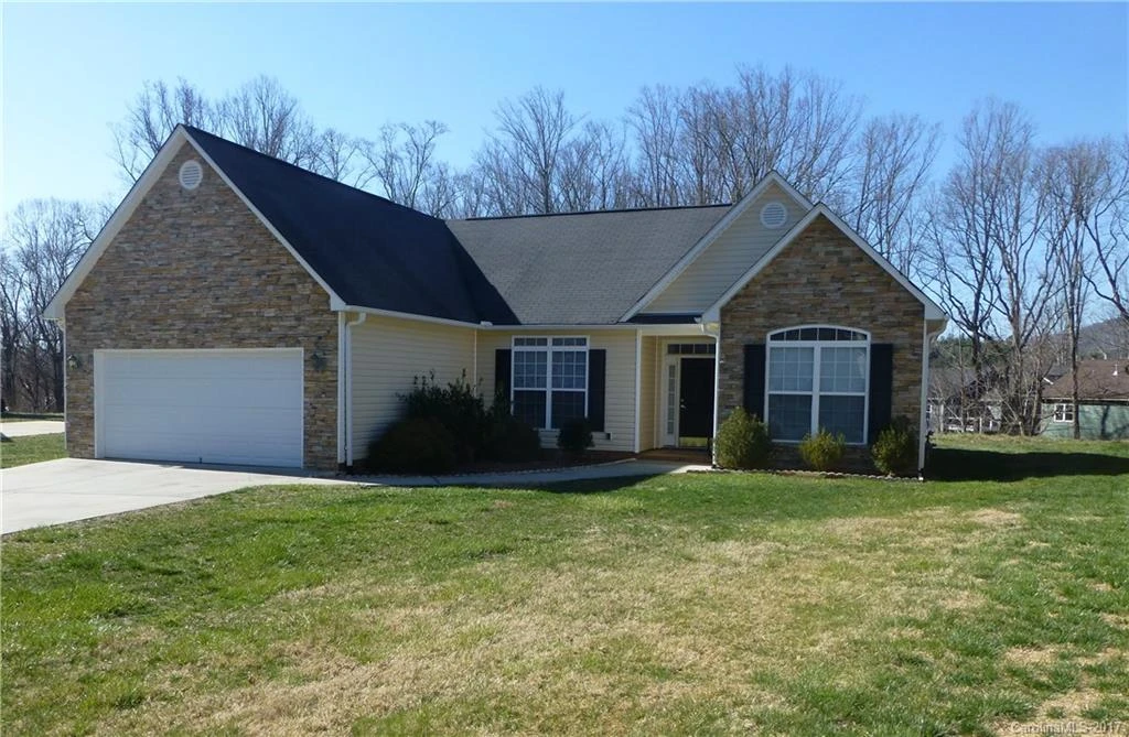 17 Hollow Crest Way