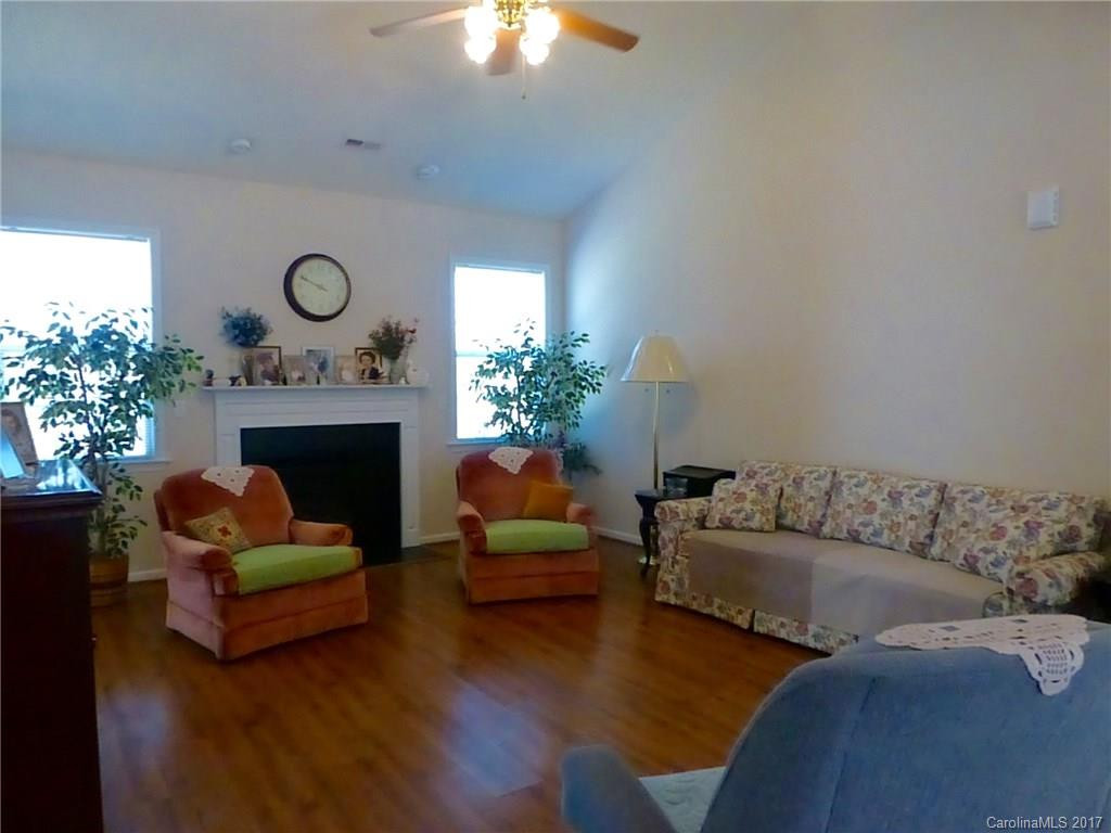 17 Hollow Crest Way - Photo 4