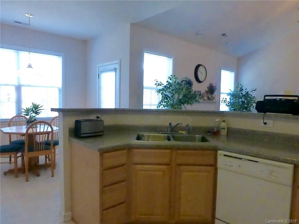 17 Hollow Crest Way - Photo 8