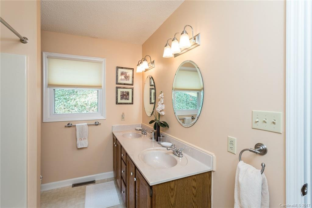 6 Springside Park #6 - Photo 12