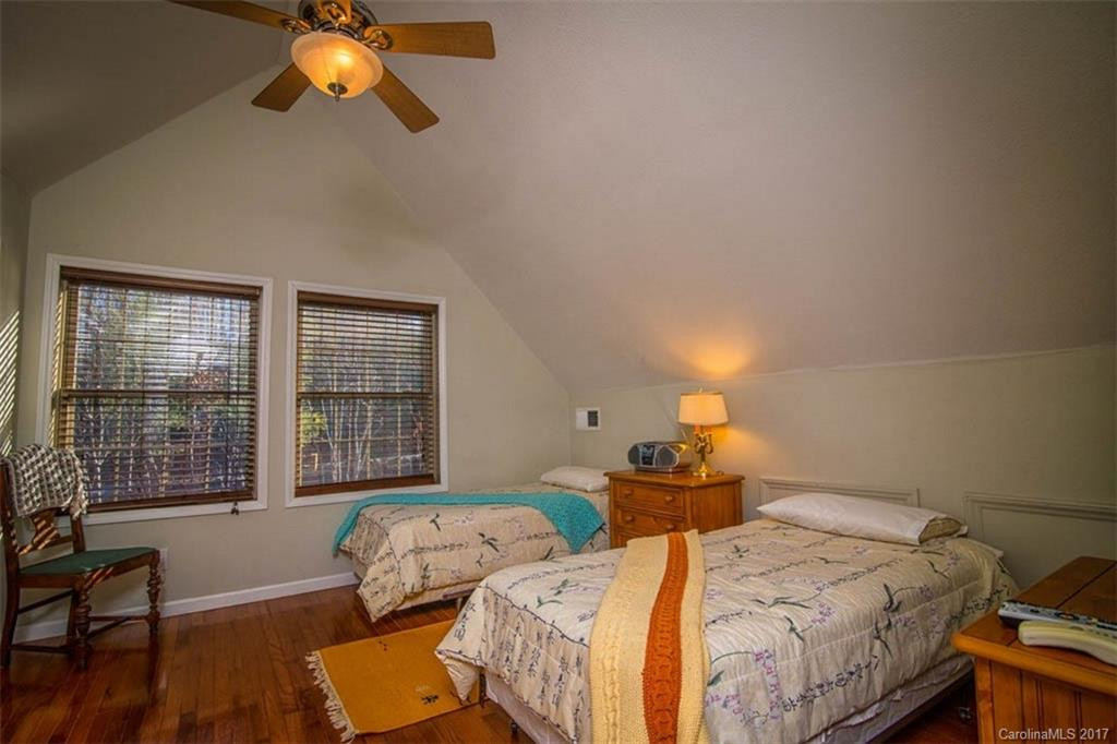 239 Buzzards Place - Photo 8