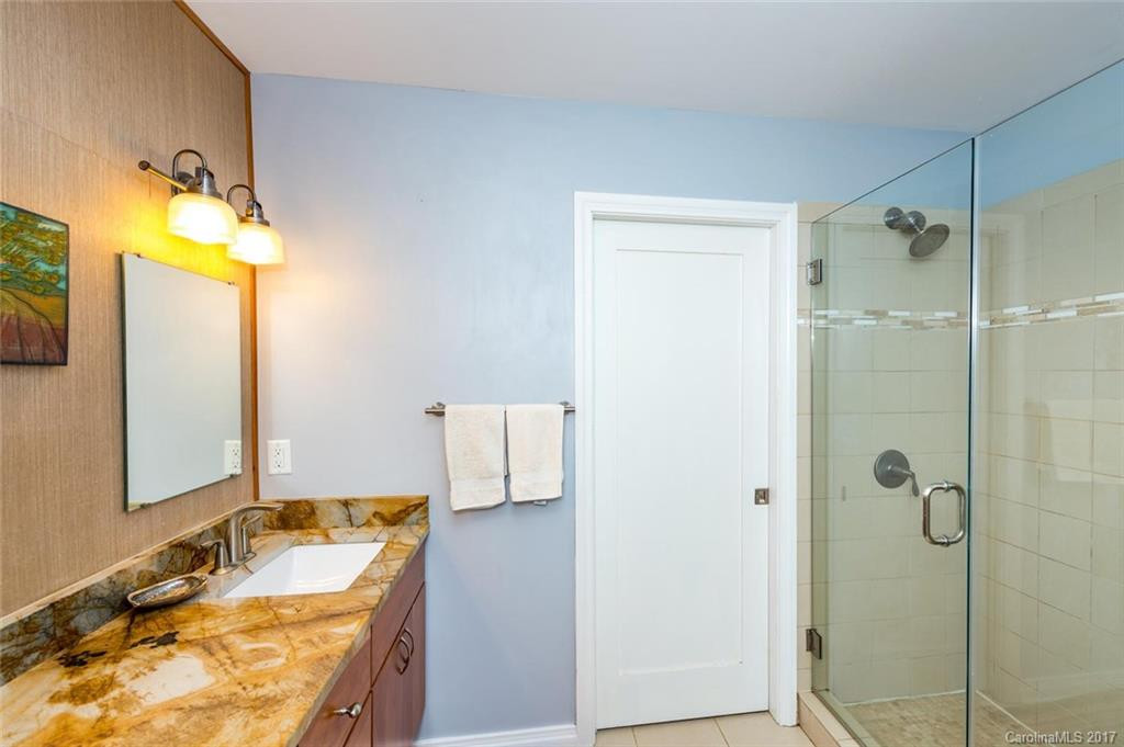 10 Woodcrest Road - Photo 11
