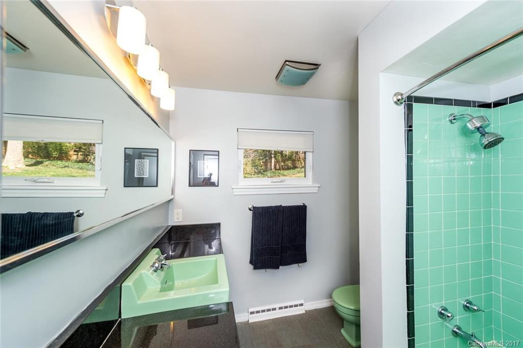 10 Woodcrest Road - Photo 19