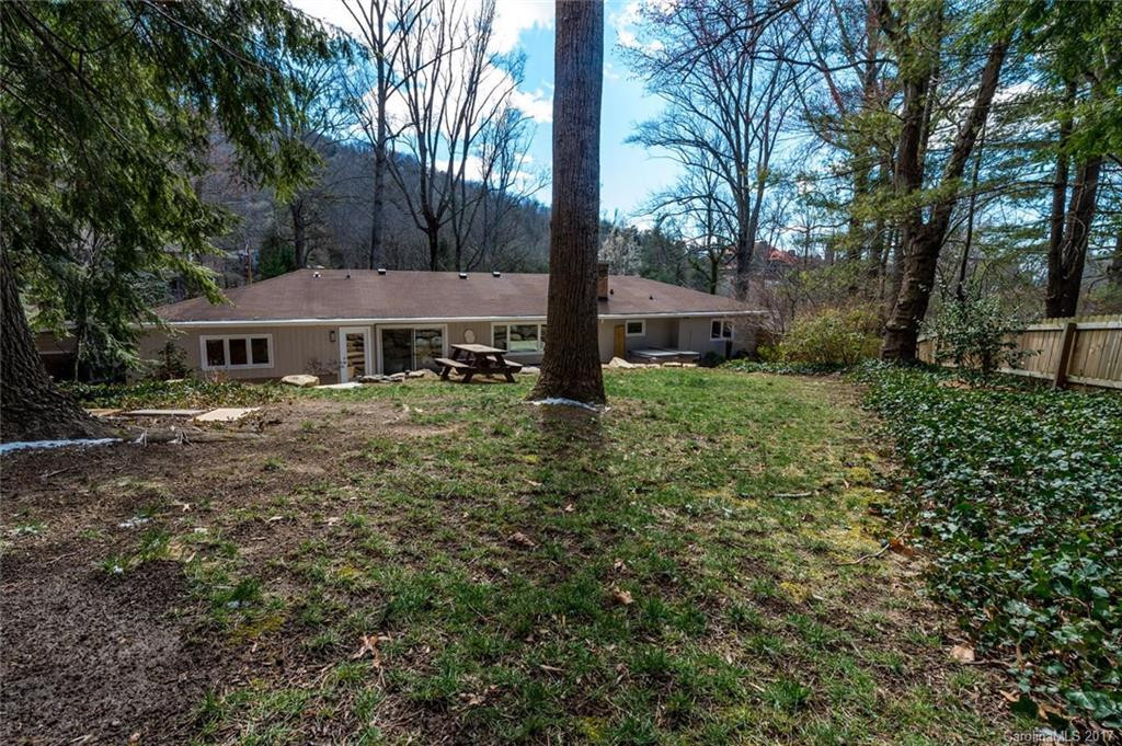 10 Woodcrest Road - Photo 22