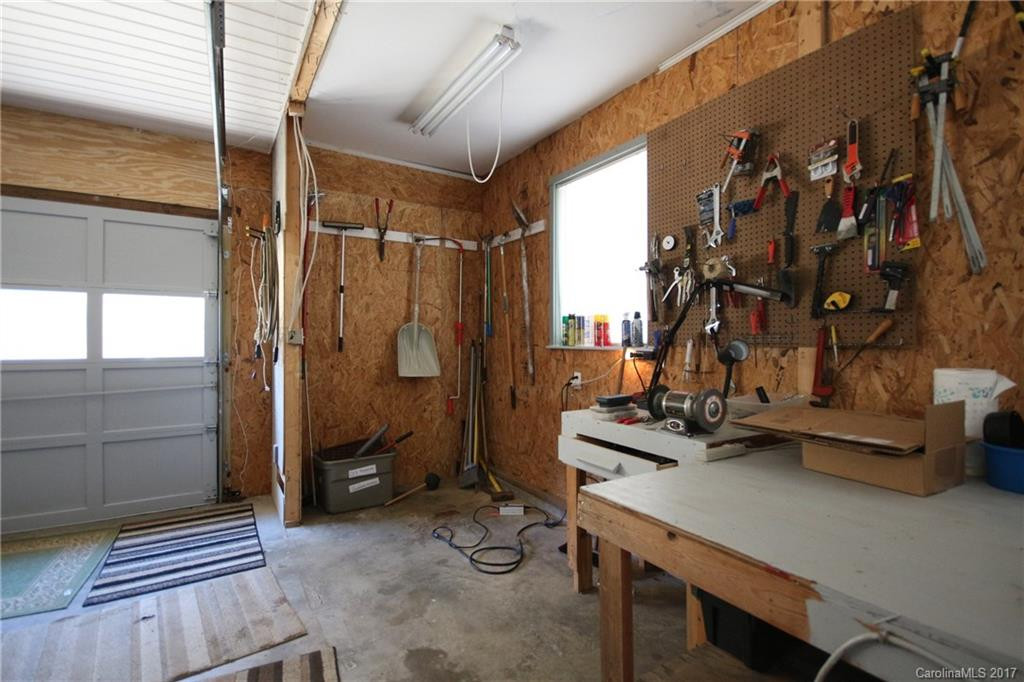 814 Thissa Way - Photo 16