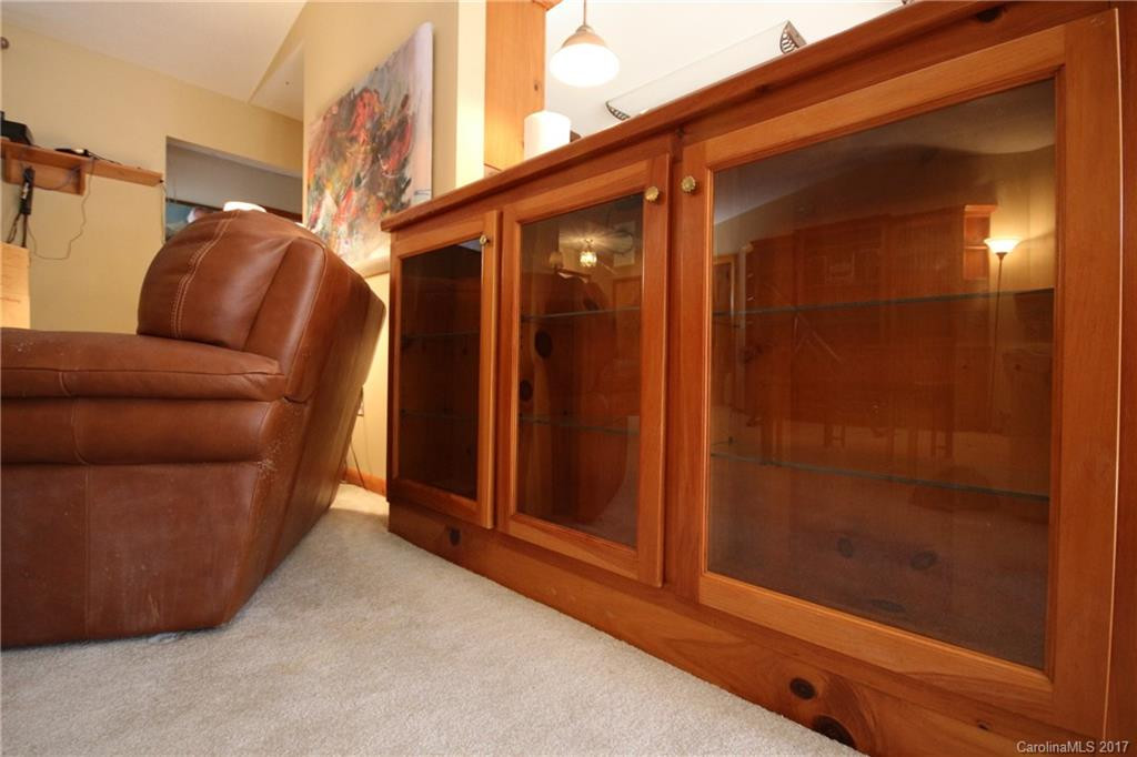 814 Thissa Way - Photo 3