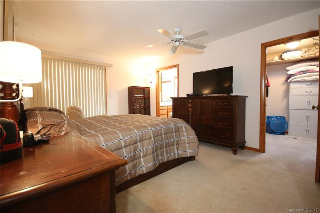 814 Thissa Way - Photo 8