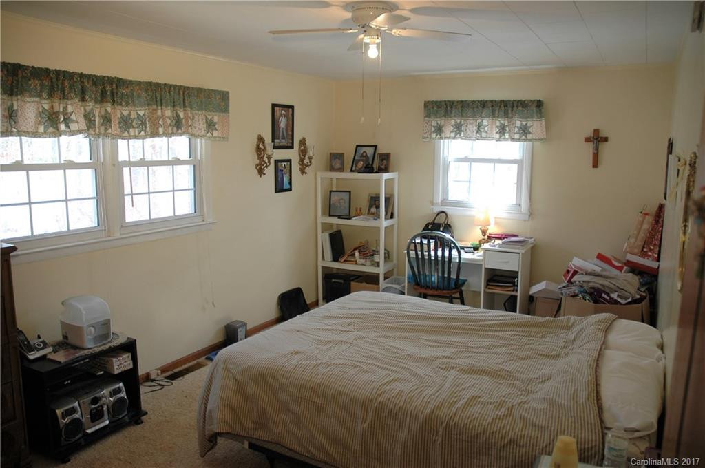 30 Riddle Road - Photo 8