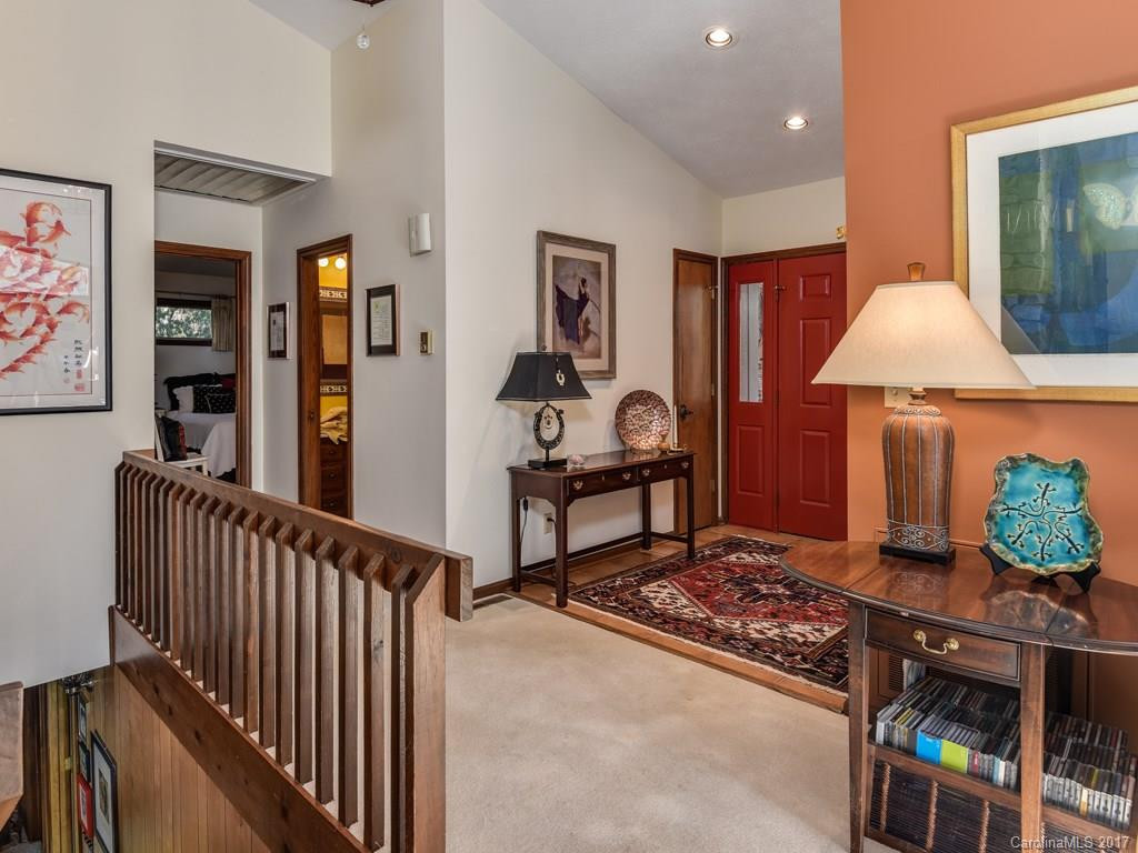 36 Foxglove Road - Photo 2