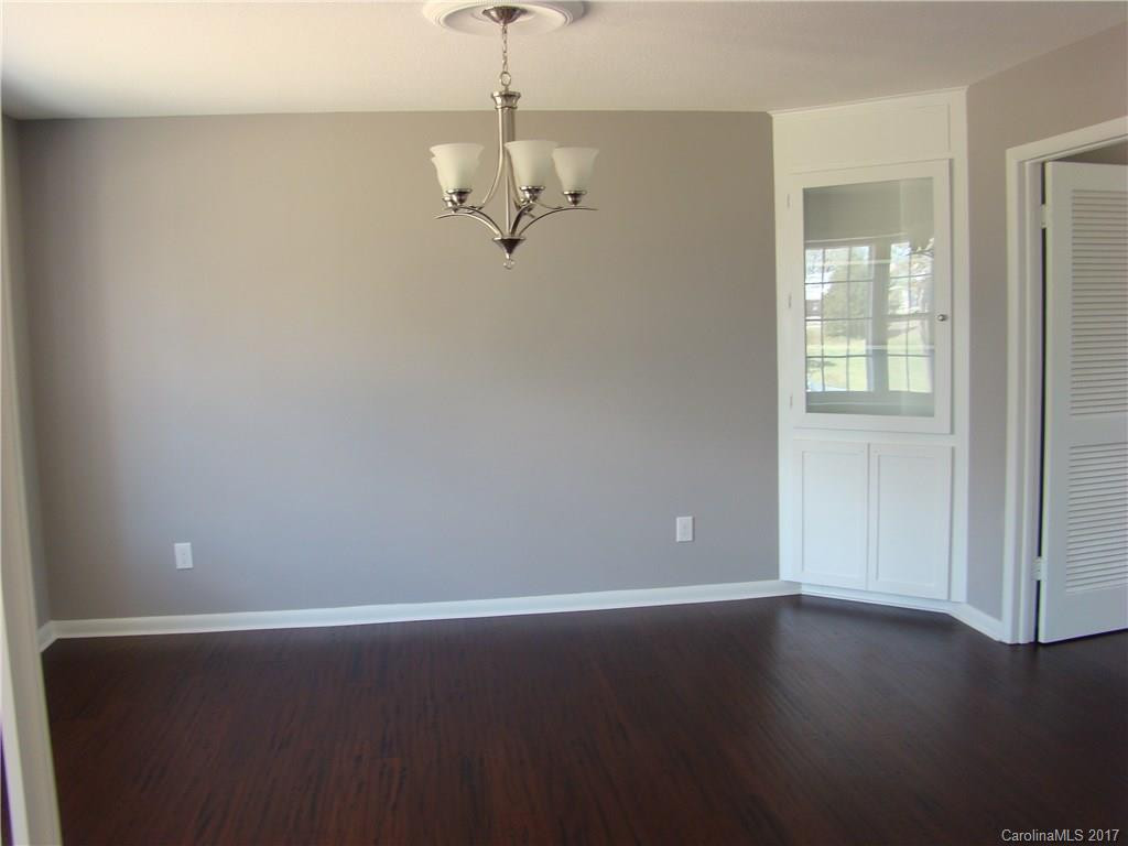 6400 Highway 221 None - Photo 3