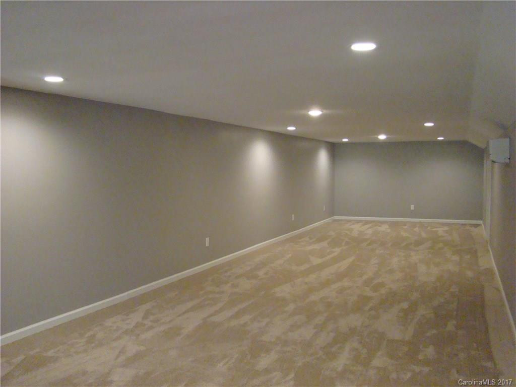 6400 Highway 221 None - Photo 7