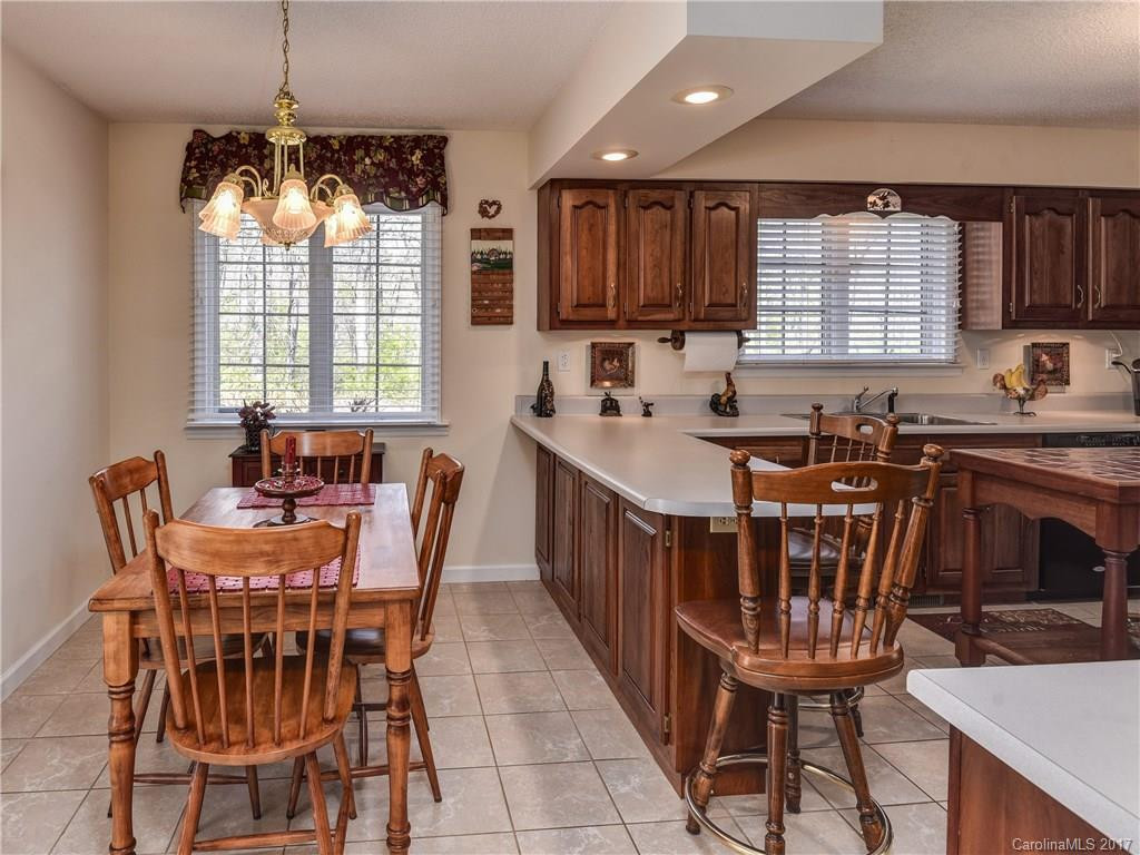 9 Shadow Brook Drive - Photo 11
